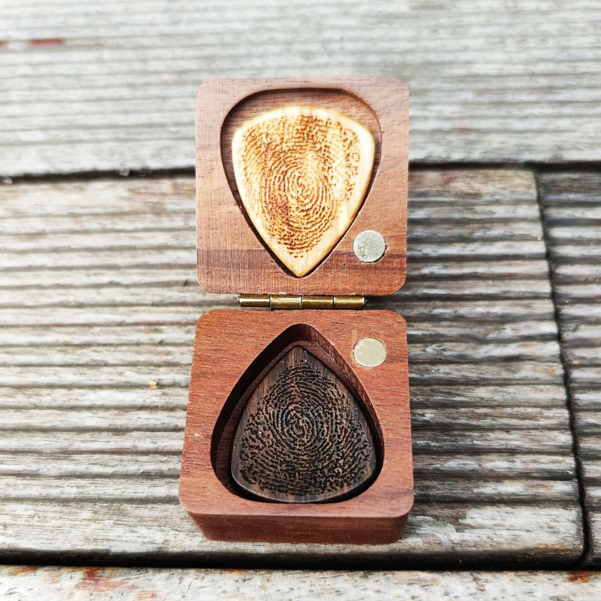 Personalized Fingerprint Guitar Pick Box: Engraved Wooden Plectrum